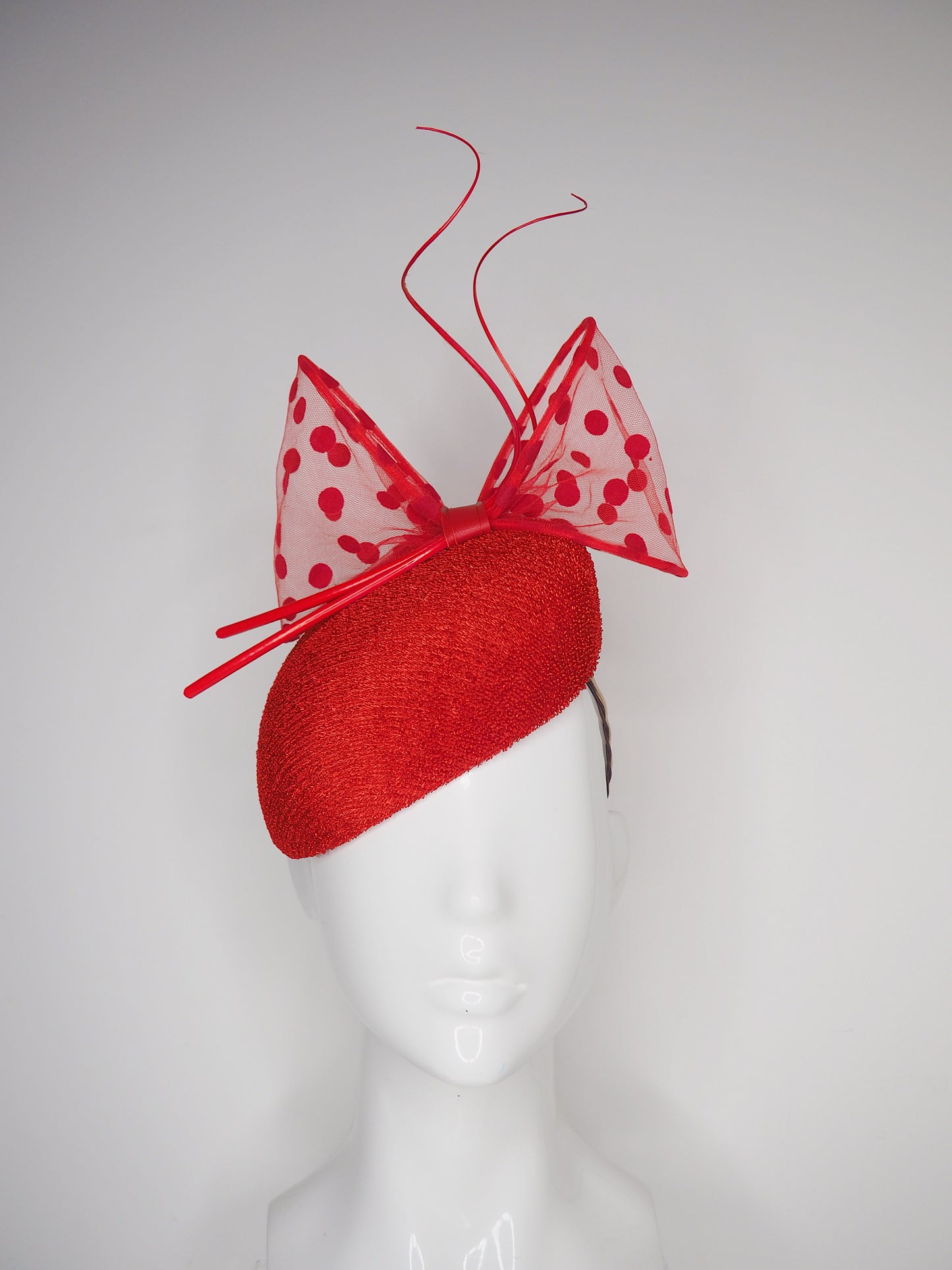 Stop and Spot - Spotty red wired tulle bow with quills on a vintage straw face hugger beret