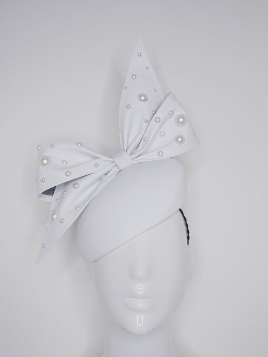 Pearl Bowie - White Leather bow with pearl detail