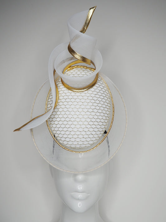 Golden lights - White leather and gold trimmed percher with wired veil and mesh detail